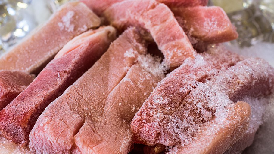 Как быстро разморозить мясо