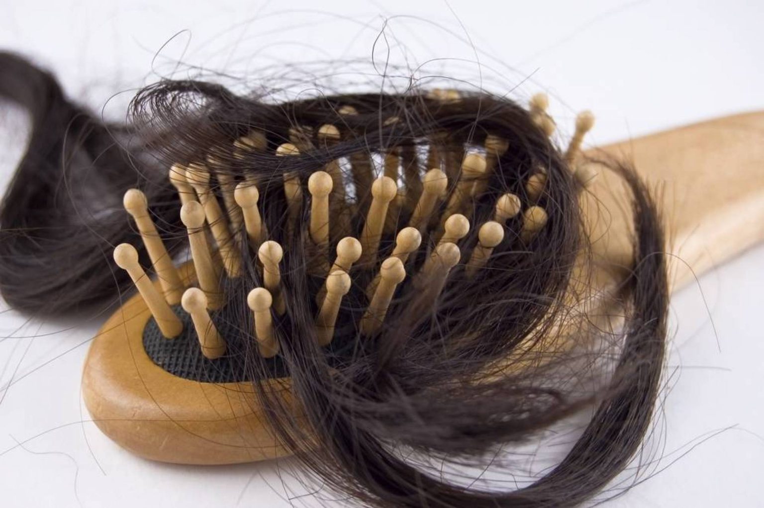 Причины выпадания волос