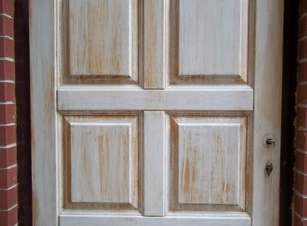 Ремонт деревянной двери